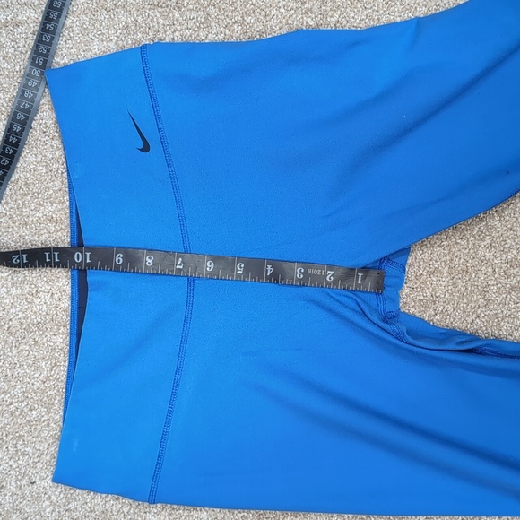 Nike Capri leggings - Picture 6 of 7